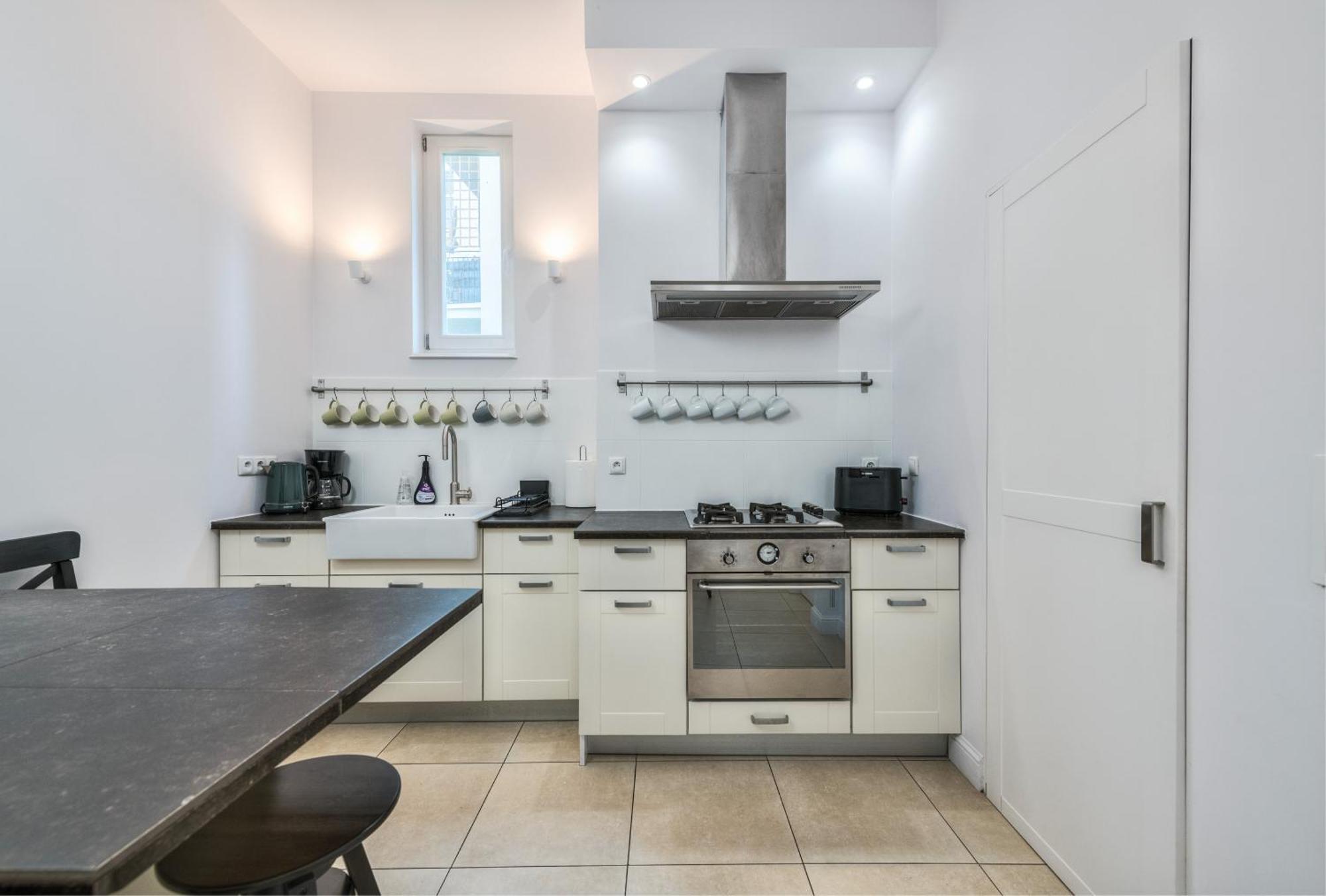 Apartment Dr - Caldo *